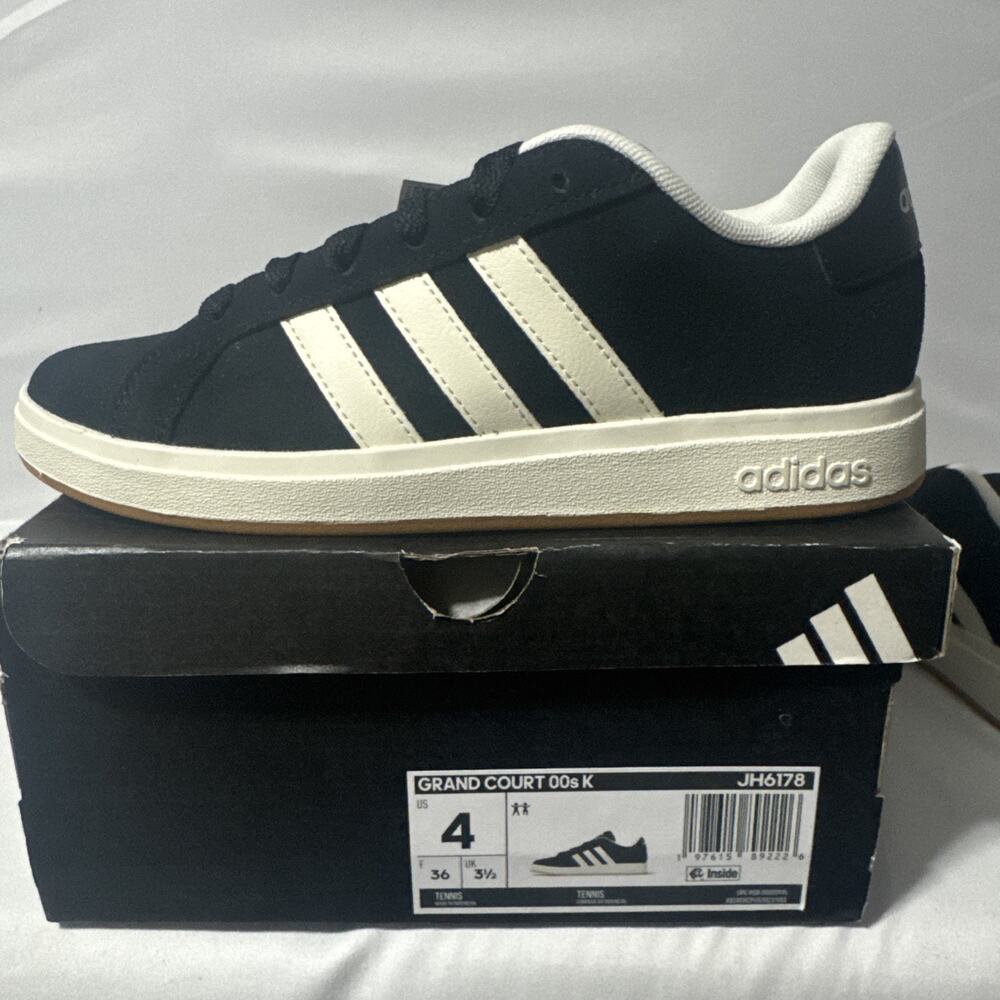 Grand Court 00sK Size 4 JH6178